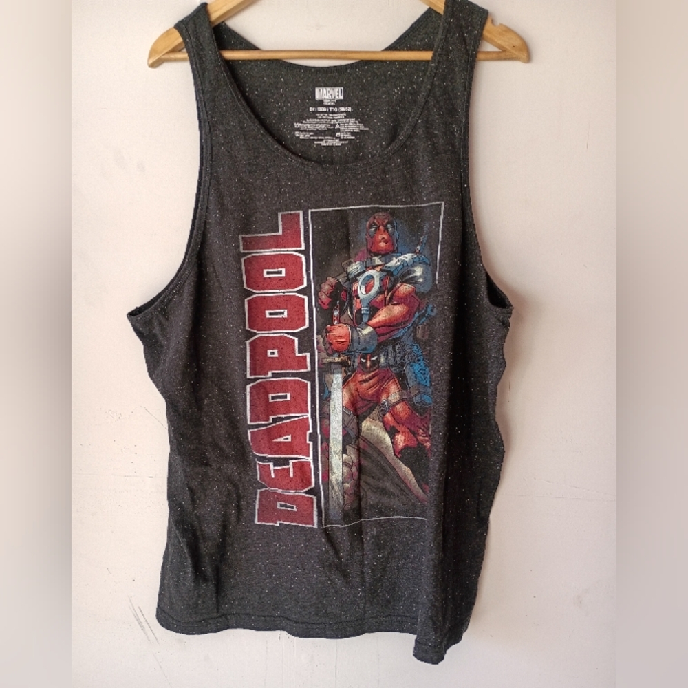Marvel Deadpool Graphic Tank Top‎ 2X Black Speckled Sleeveless Mad Engine